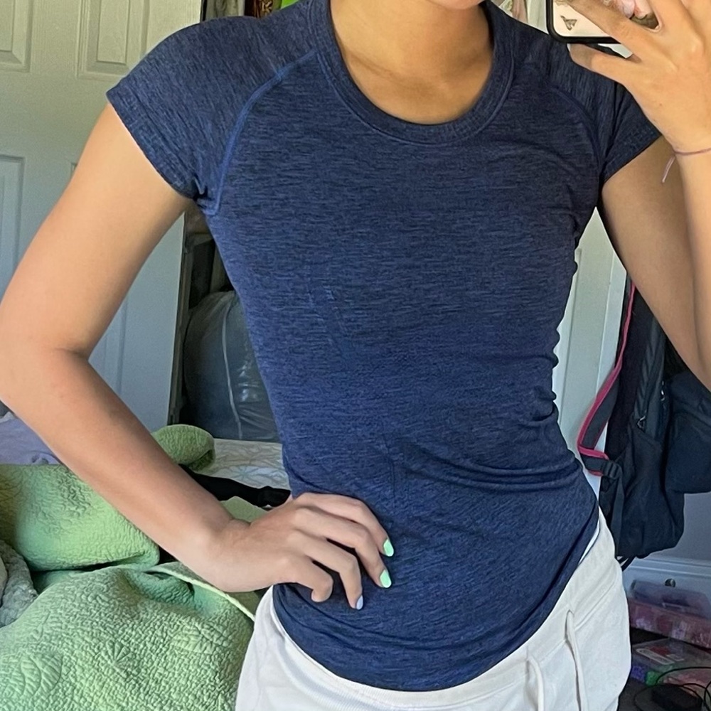 LULULEMON NAVY SWIFTLY TECH SHORT SLEEVE